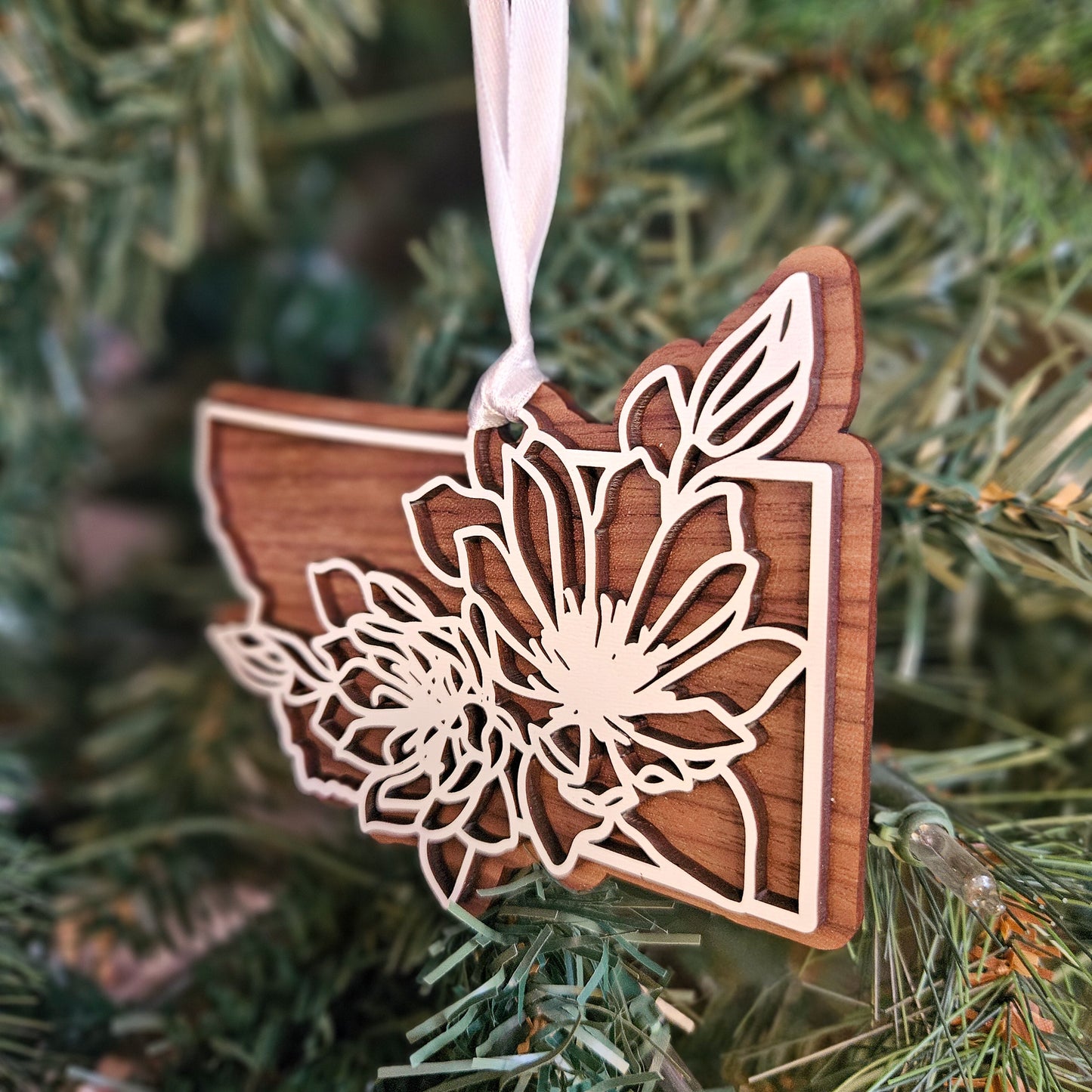 Montana Bitterroot State Flower Ornament