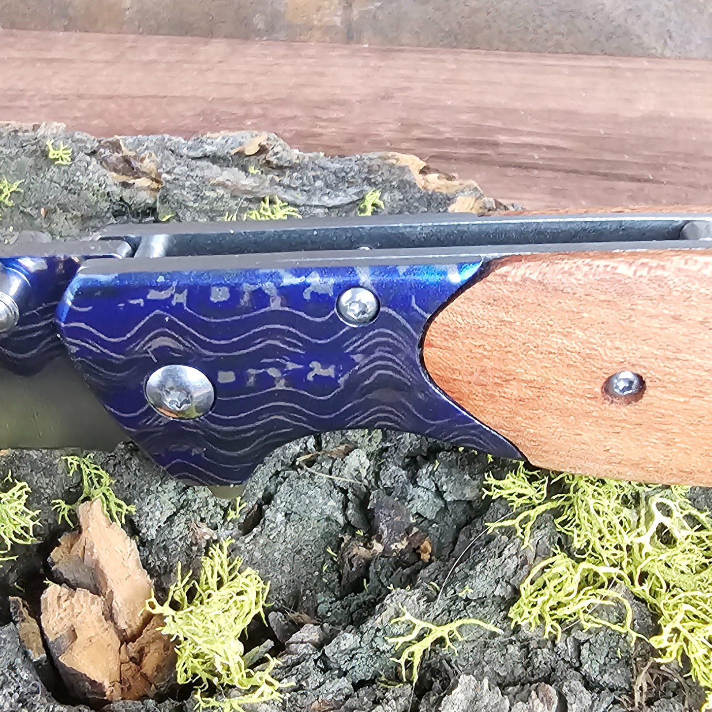 Personalized Blue Wave Knife